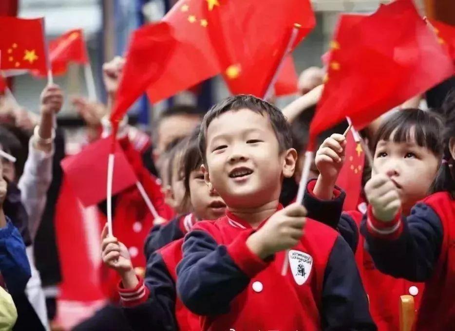 在生活中我们应该如何帮忙老人快速适应新鲜事物？-机智问答网页